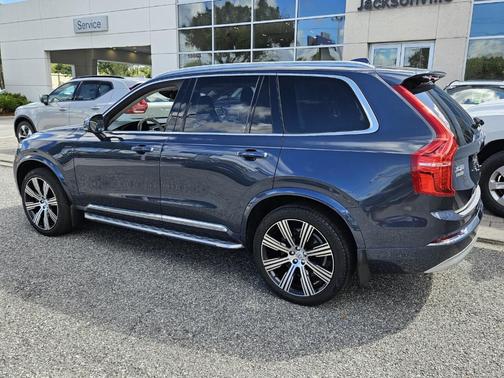 2022 Volvo XC90 T6 Inscription 7 Passenger