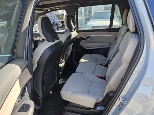 2026 Volvo XC90 B5 Plus 7-Seater