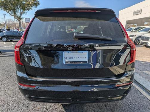 2026 Volvo XC90 Plug-In Hybrid T8 Ultra Dark Theme 7-Seater