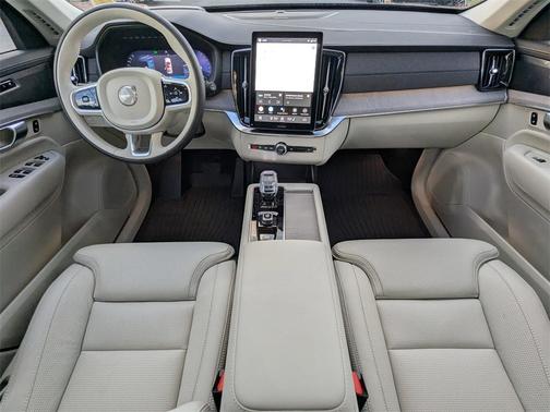 2026 Volvo XC90 B6 Ultra Dark Theme 7-Seater