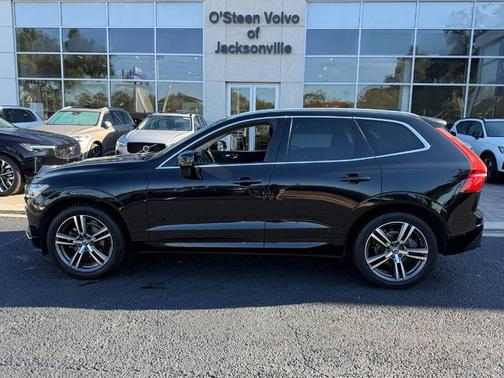 2018 Volvo XC60 T5 Momentum