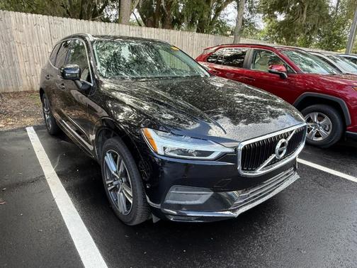 2018 Volvo XC60 T5 Momentum
