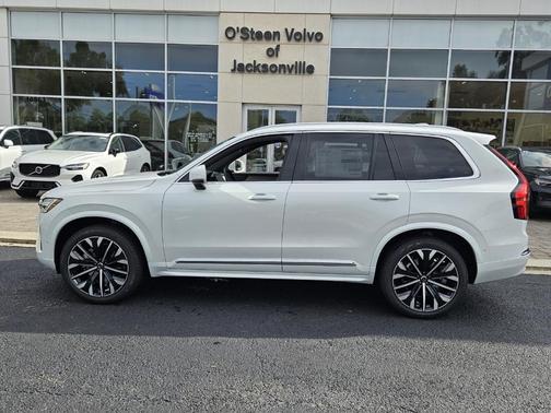 2026 Volvo XC90 B6 Plus 7-Seater