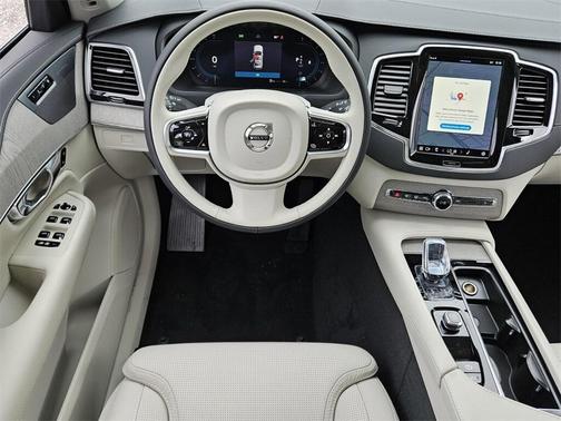 2025 Volvo XC90 B6 Ultra