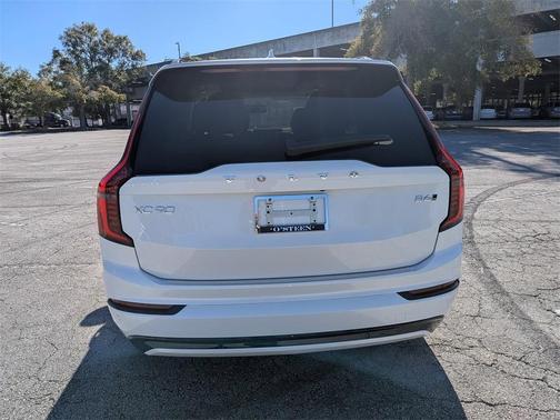 2026 Volvo XC90 B6 Ultra Dark Theme 7-Seater