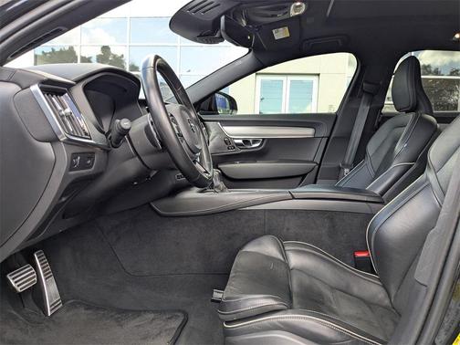 2020 Volvo S90 T6 R-Design