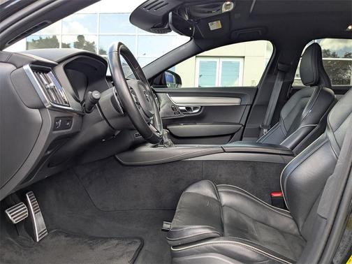 2020 Volvo S90 T6 R-Design