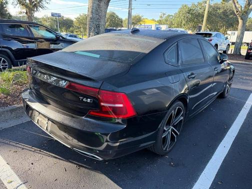 2020 Volvo S90 T6 R-Design