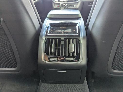 2020 Volvo S90 T6 R-Design