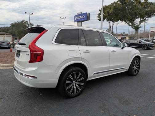 2023 Volvo XC90 B6 Plus 7-Seater