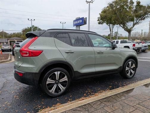 2023 Volvo XC40 Recharge Pure Electric Twin Core