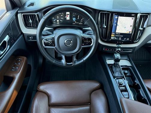 2019 Volvo XC60 T5 Inscription