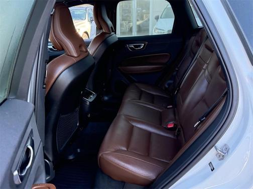 2019 Volvo XC60 T5 Inscription