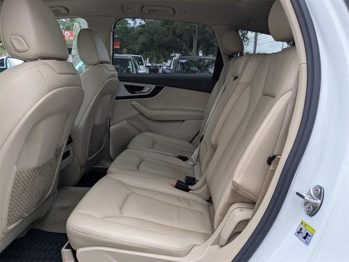 2019 Audi Q7 45 Premium