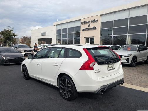 2018 Volvo V60 T5 Dynamic
