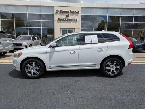 Ice White 2014 Volvo XC60 T6