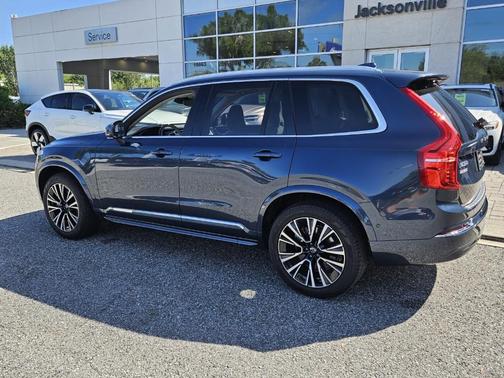 2024 Volvo XC90 Recharge Plug-In Hybrid T8 Plus Bright Theme 7 Passenger