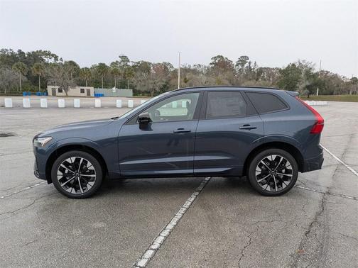 2026 Volvo XC60 B5 Plus