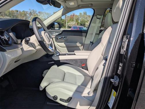 2026 Volvo XC90 B6 Ultra 6-Seater