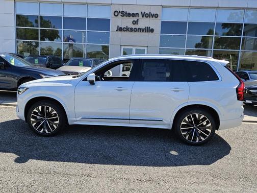 2025 Volvo XC90 B6 Plus 7-Seater