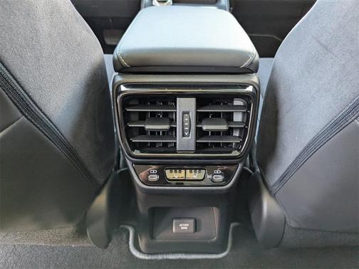 2023 Lexus RZ 450e Luxury