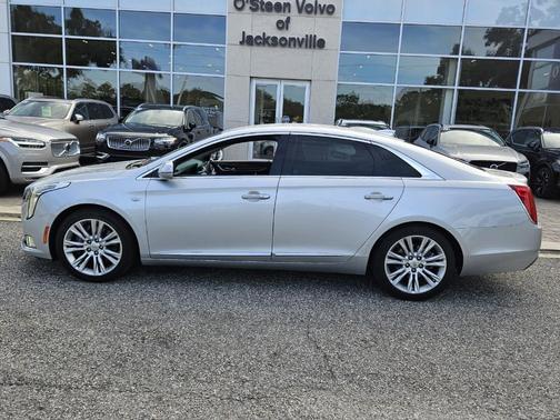 2018 Cadillac XTS Luxury