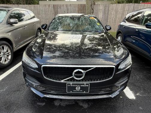 2017 Volvo S90 T5 Momentum