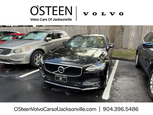 2017 Volvo S90 T5 Momentum