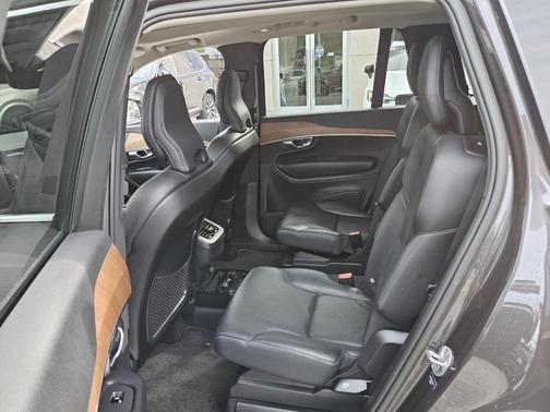 2023 Volvo XC90 B6 Plus 6-Seater