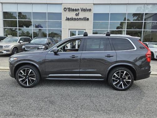 2023 Volvo XC90 B6 Plus 6-Seater