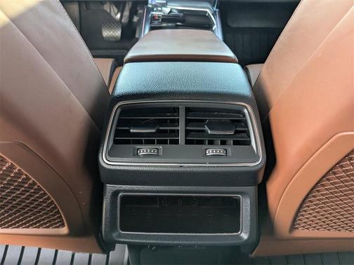 2019 Audi e-tron Prestige