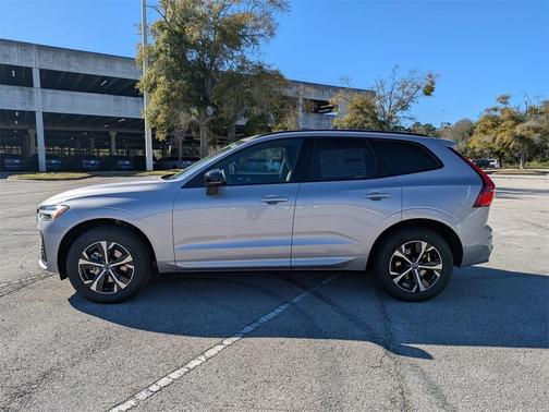 2026 Volvo XC60 B5 Core