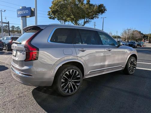 2026 Volvo XC90 B6 Ultra 7-Seater