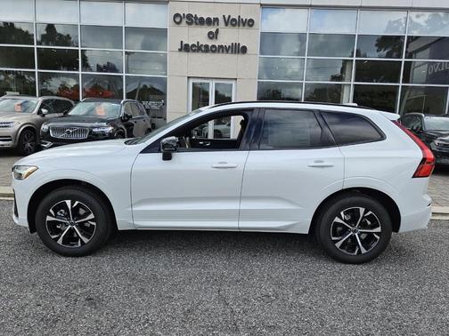 2026 Volvo XC60 B5 Core