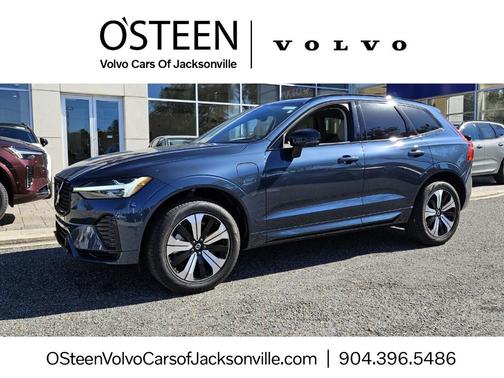 2024 Volvo XC60 Recharge Plug-In Hybrid T8 Plus Dark Theme