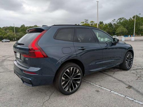 Denim Blue 2026 Volvo XC60 B5 Ultra
