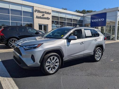 2025 Toyota RAV4 XLE Premium