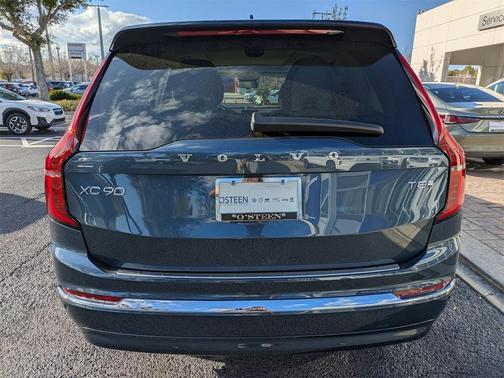 2026 Volvo XC90 Plug-In Hybrid T8 Ultra 6-Seater