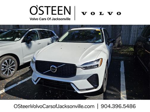 2023 Volvo XC60 Recharge Plug-In Hybrid T8 Plus Dark Theme