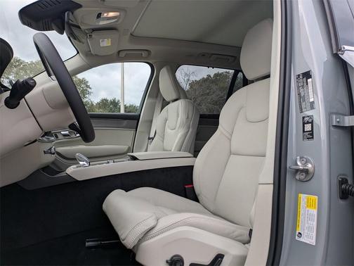 2026 Volvo XC90 B6 Ultra 7-Seater