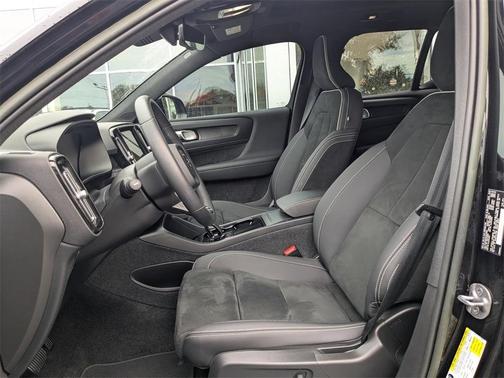 2023 Volvo XC40 Recharge Pure Electric Twin Ultimate