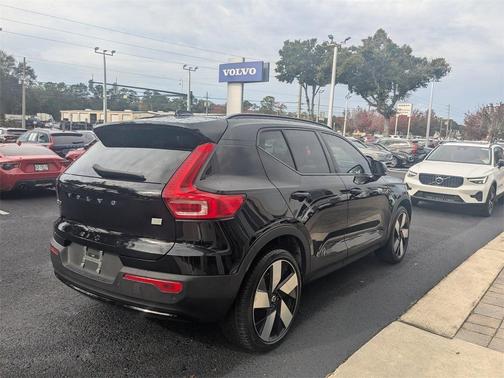 2023 Volvo XC40 Recharge Pure Electric Twin Ultimate
