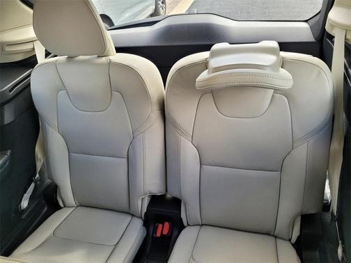 2026 Volvo XC90 B6 Ultra 7-Seater