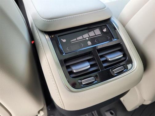 2026 Volvo XC90 B6 Ultra 7-Seater