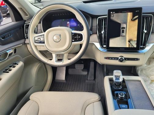 2026 Volvo XC90 B6 Ultra 7-Seater