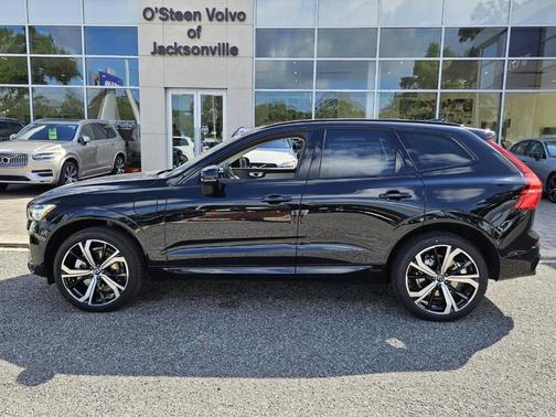 2025 Volvo XC60 Plug-In Hybrid T8 Ultra
