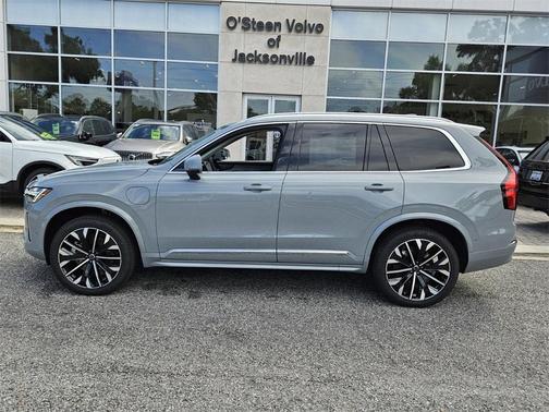 2025 Volvo XC90 Plug-In Hybrid T8 Ultra 7-Seater