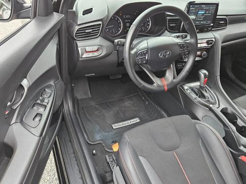 2019 Hyundai Veloster 2.0 Premium