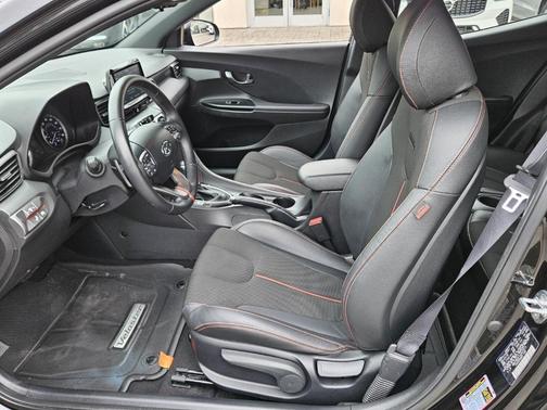 2019 Hyundai Veloster 2.0 Premium