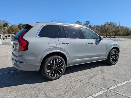 Vapour Grey 2026 Volvo XC90 B6 Ultra 7-Seater